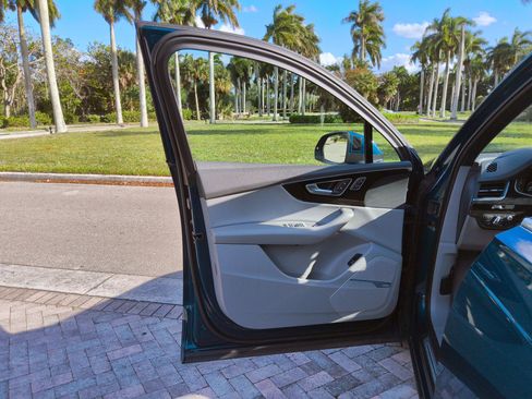 Used 2019 Audi Q7 3.0T Prestige AWD/4WD image 20