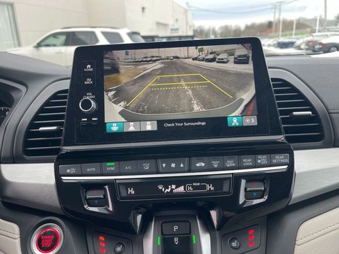 Certified 2025 Honda Odyssey EX-L image 11