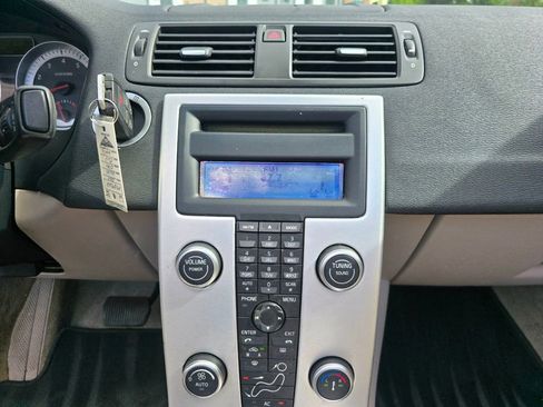 Used 2011 Volvo C70 T5 w/ Convenience Pkg FWD image 25