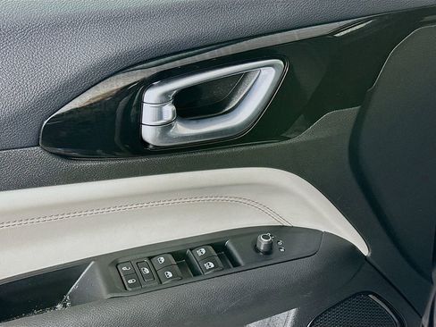 Certified 2024 Jeep Compass Limited image 26