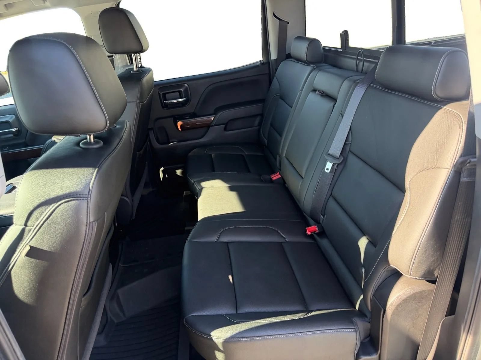 Used 2018 GMC Sierra 1500 SLT w/ Enhanced Driver Alert Package RWD image 15