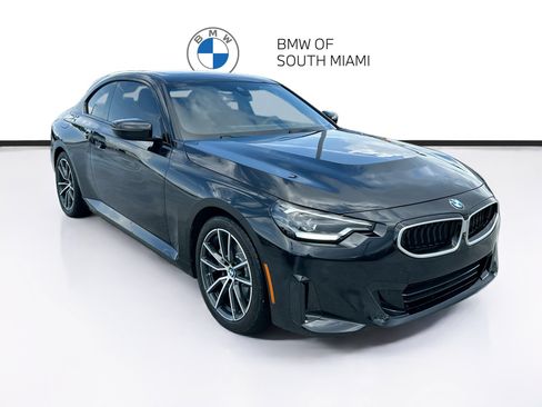 Used 2025 BMW 230i Coupe w/ Convenience Package RWD image 1