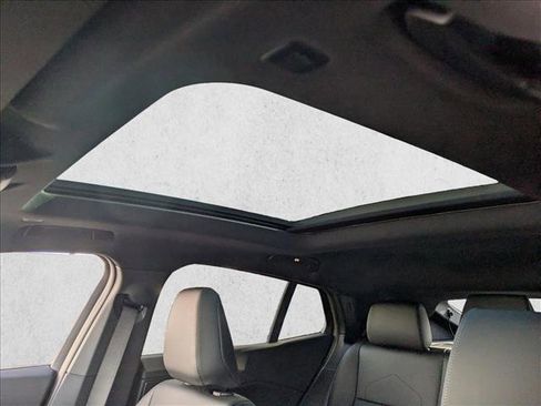 New 2026 BMW X2 xDrive28i image 17