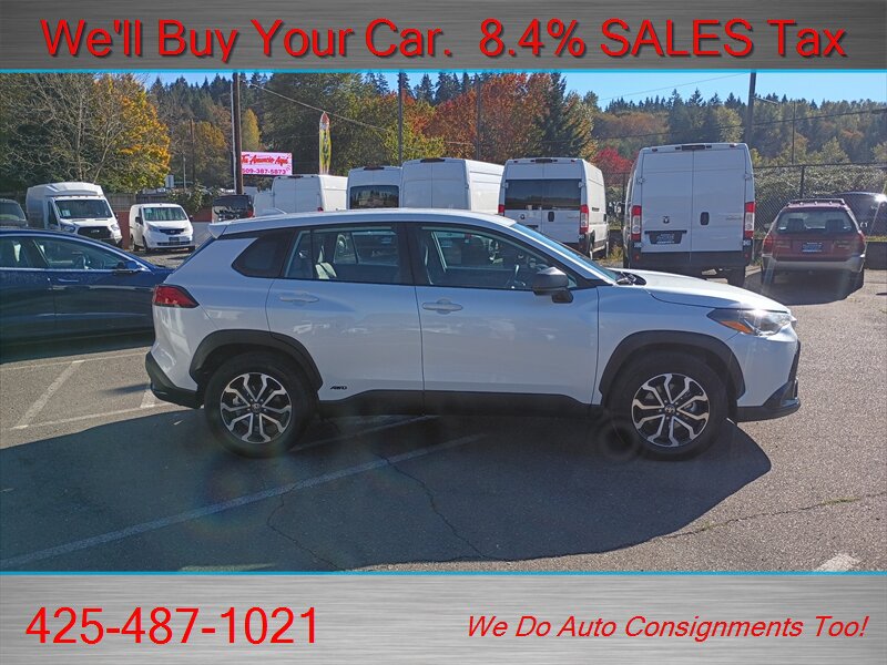 Used 2024 Toyota Corolla Cross AWD Hybrid image 5