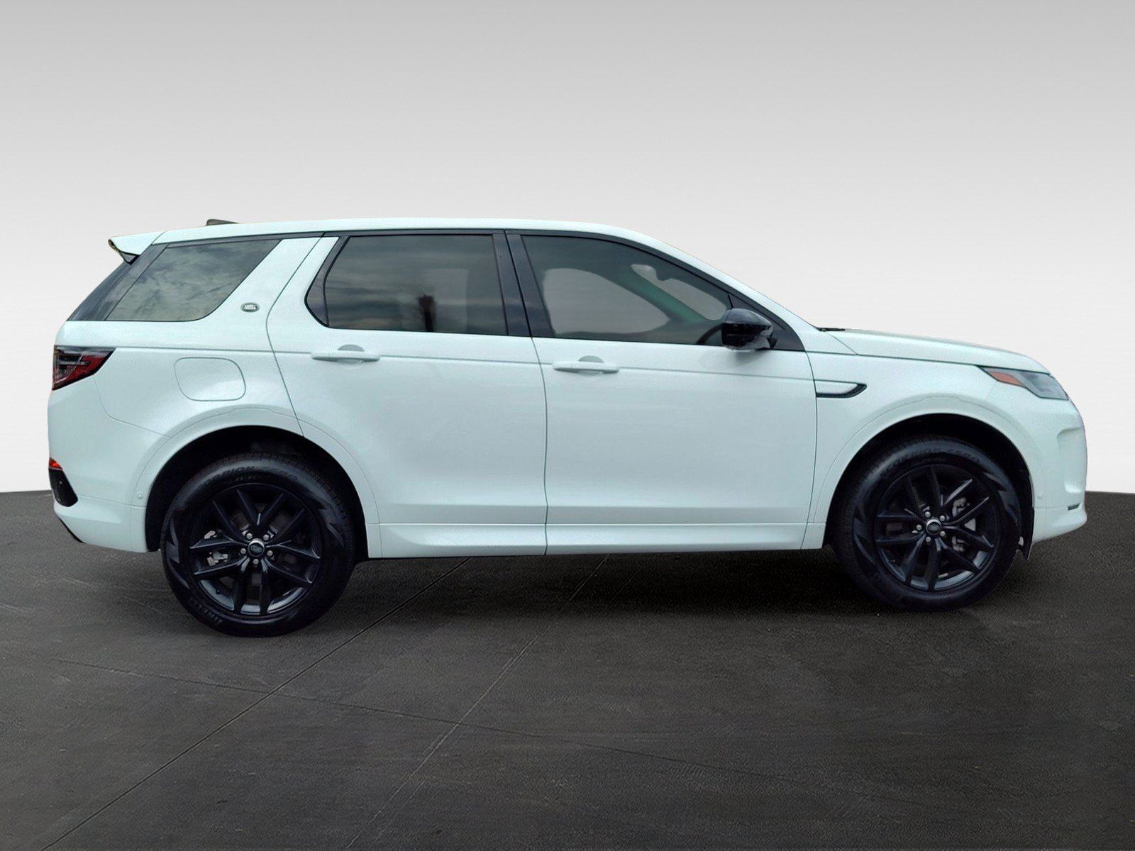 Used 2025 Land Rover Discovery Sport S AWD/4WD image 4