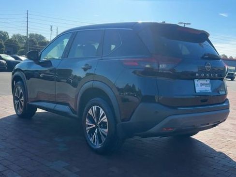 Used 2023 Nissan Rogue SV FWD image 9