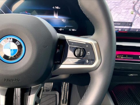 Used 2026 BMW i5 eDrive40 w/ M Sport Package AWD/4WD image 23