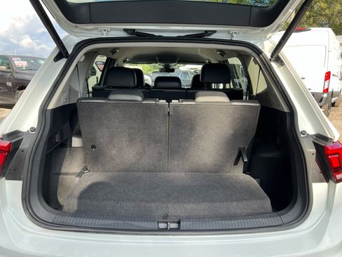 Used 2024 Volkswagen Tiguan SE image 26