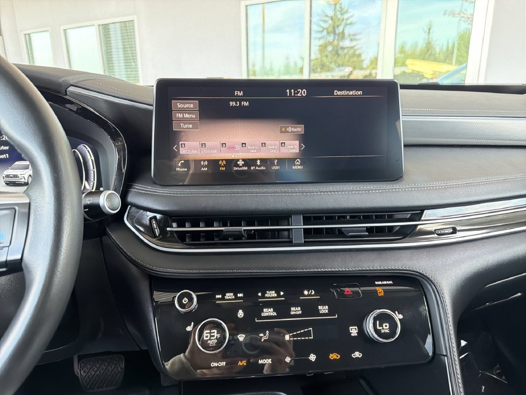 Used 2025 INFINITI QX60 Luxe AWD/4WD image 14