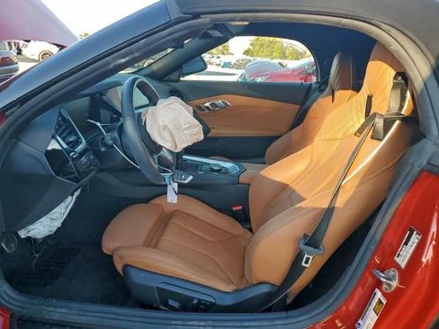 Used 2025 BMW Z4 M40i w/ Premium Package image 6