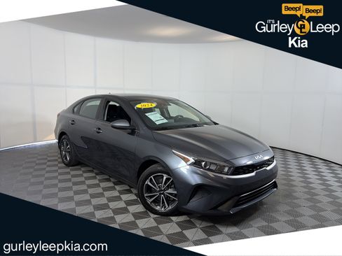 Certified 2024 Kia Forte LXS FWD image 1