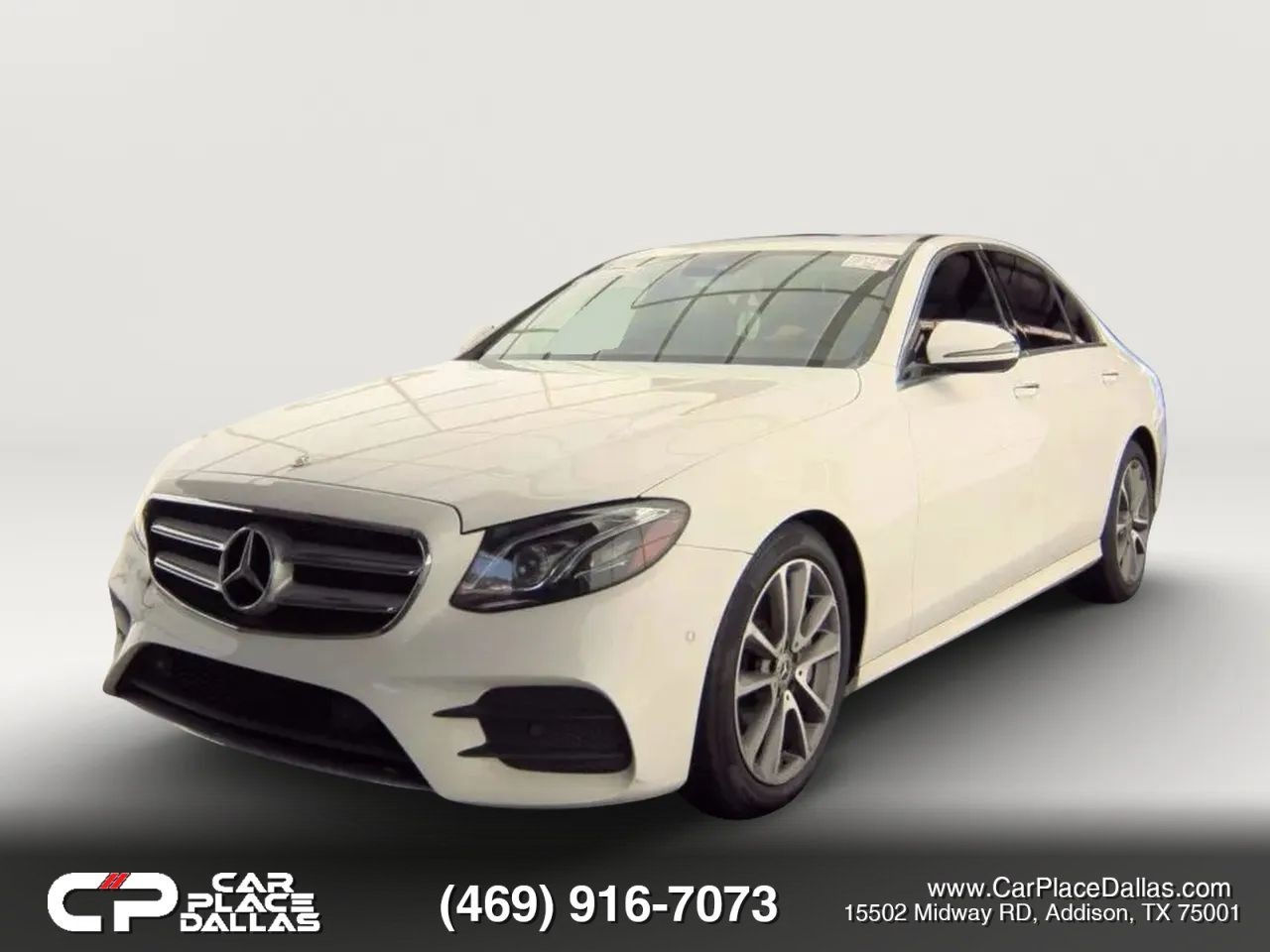 Used 2018 Mercedes-Benz E 400 4MATIC Sedan w/ Premium 2 Package (Q02) image 2