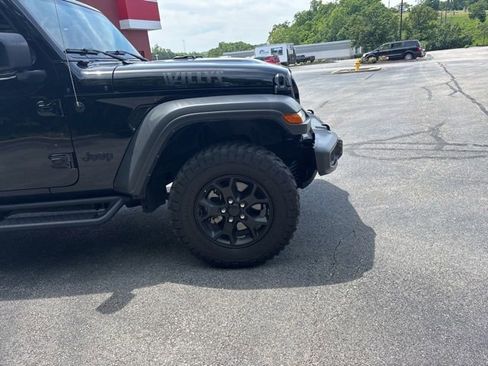 Used 2023 Jeep Wrangler Unlimited Sport AWD/4WD image 3