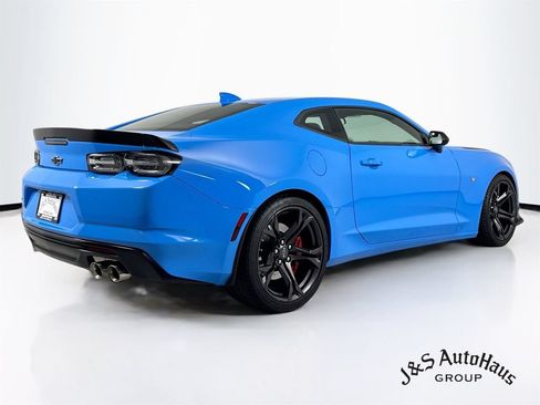 Used 2023 Chevrolet Camaro SS RWD image 7