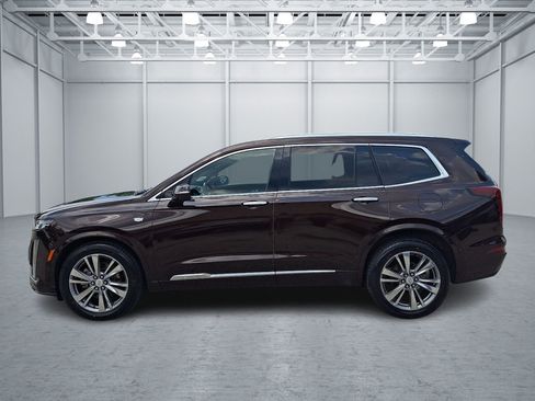 Used 2020 Cadillac XT6 Premium Luxury AWD/4WD image 2
