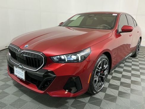 Certified 2024 BMW 530i 530i w/ M Sport Package image 2