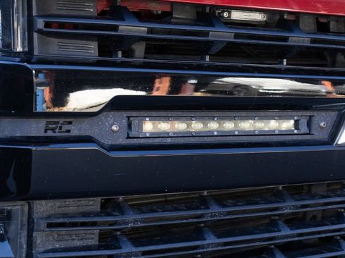 Used 2020 Chevrolet Silverado 1500 LT Trail Boss AWD/4WD image 7