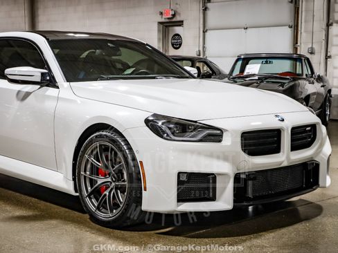 Used 2024 BMW M2 w/ Lighting Package image 29