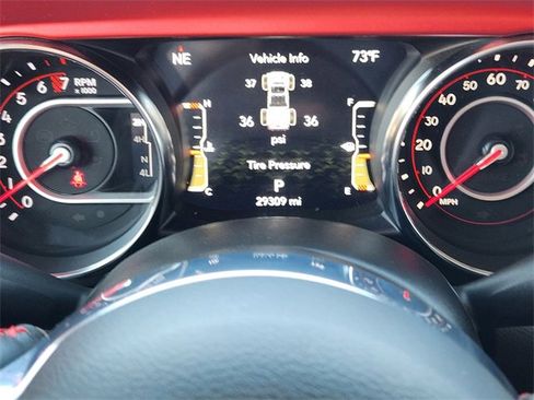 Used 2021 Jeep Gladiator Rubicon image 16