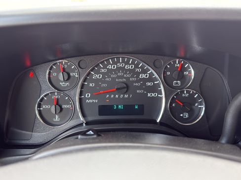 New 2026 GMC Savana 2500 Extended w/ Driver Convenience Package RWD image 19