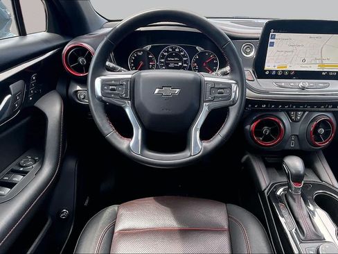 Used 2023 Chevrolet Blazer RS w/ Enhanced Convenience Package FWD image 6