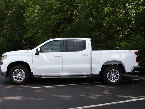 Used 2023 Chevrolet Silverado 1500 LT AWD/4WD image 4