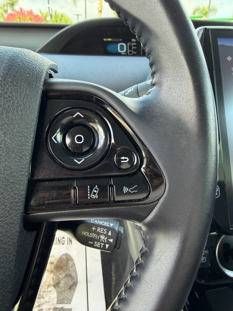 Used 2020 Toyota Prius Prime XLE FWD image 25