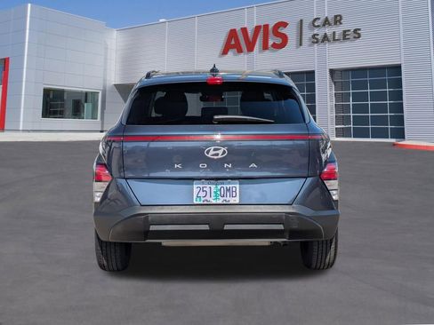 Used 2025 Hyundai Kona SEL FWD image 7