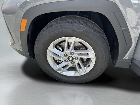 Certified 2025 Hyundai Tucson SE AWD/4WD image 33
