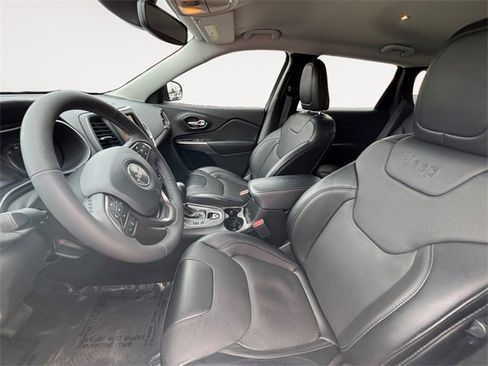 Used 2022 Jeep Cherokee Latitude Lux image 9