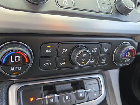 Certified 2022 GMC Acadia SLE AWD/4WD image 20