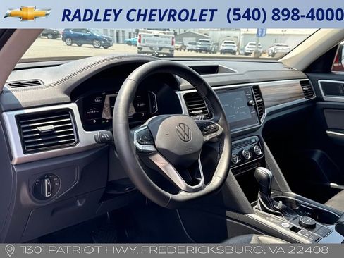 Used 2022 Volkswagen Atlas SEL image 11