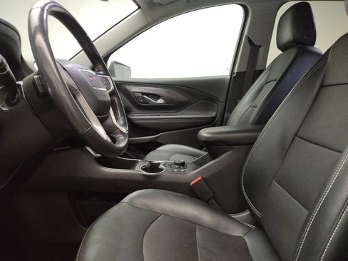 Used 2022 GMC Terrain SLT w/ Infotainment Package II AWD/4WD image 17