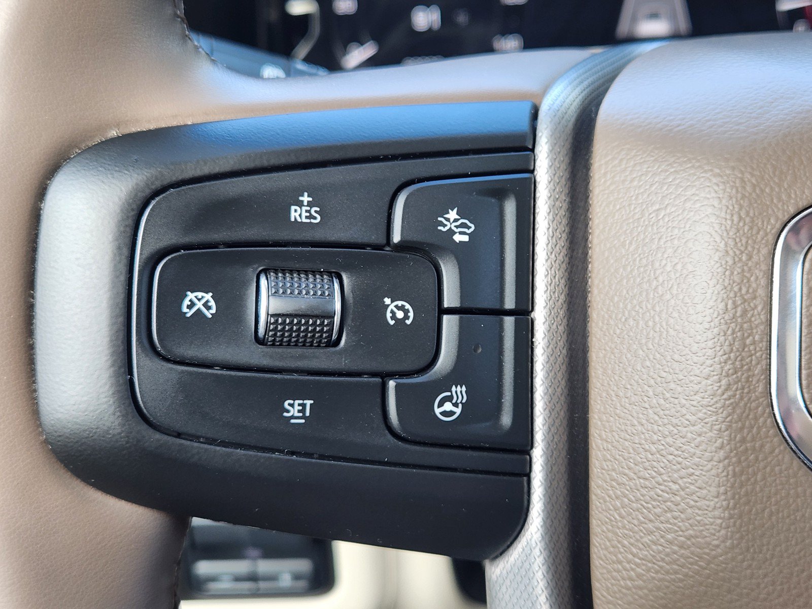 Used 2023 GMC Yukon Denali w/ Max Trailering Package AWD/4WD image 25