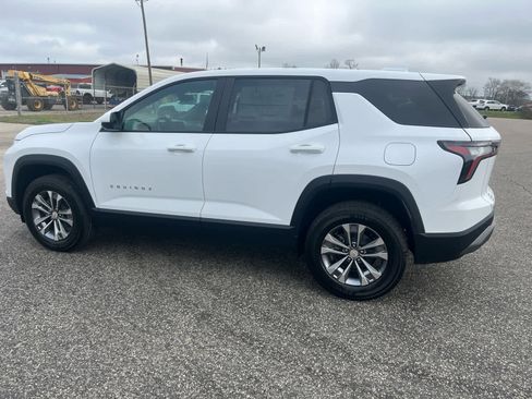 New 2026 Chevrolet Equinox LT image 3