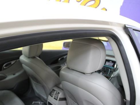 Used 2010 Buick LaCrosse CXS FWD image 10