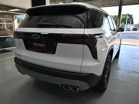 New 2026 Chevrolet Traverse LT w/ Driver Confidence Package FWD image 5