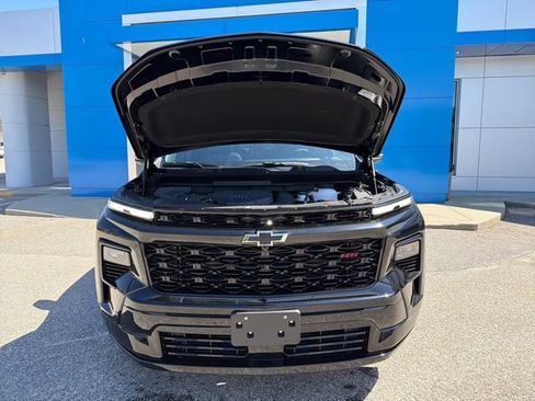 New 2026 Chevrolet Traverse RS w/ LPO, Floor Liner Package AWD/4WD image 11