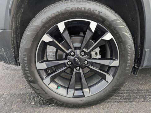 Certified 2025 Chevrolet Equinox RS w/ Safety and Technology Package image 12