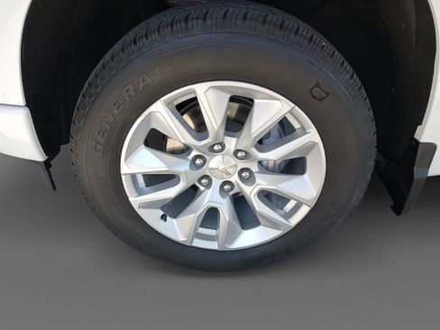 Used 2024 Chevrolet Silverado 1500 Custom AWD/4WD image 15