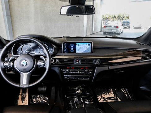 Used 2018 BMW X5 xDrive50i image 14