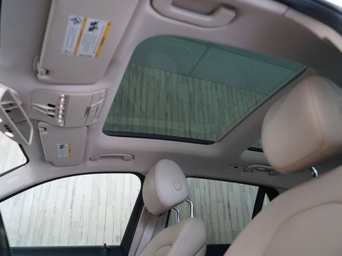 Used 2017 Mercedes-Benz GLC 300 image 26