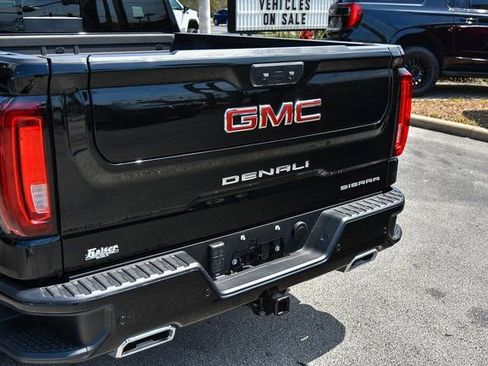Used 2024 GMC Sierra 1500 Denali w/ Technology Package image 11