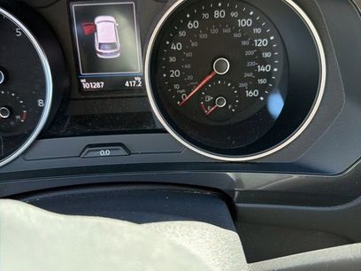 Used 2020 Volkswagen Tiguan SE w/ Panoramic Sunroof Package