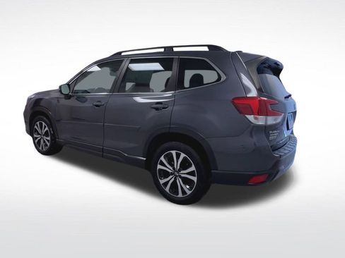 Used 2020 Subaru Forester Limited image 6