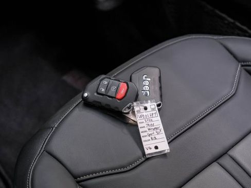 Used 2024 Jeep Wrangler Unlimited Sport image 95