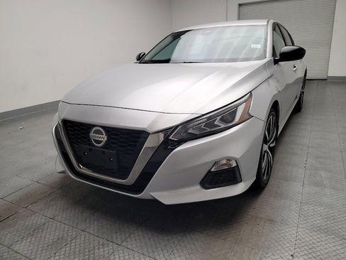 Used 2020 Nissan Altima 2.5 SR FWD image 15