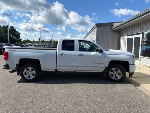 Used 2017 Chevrolet Silverado 1500 LTZ Z71 w/ LTZ Plus Package AWD/4WD image 4