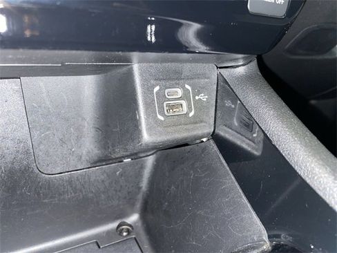 Used 2024 Jeep Compass Limited image 25