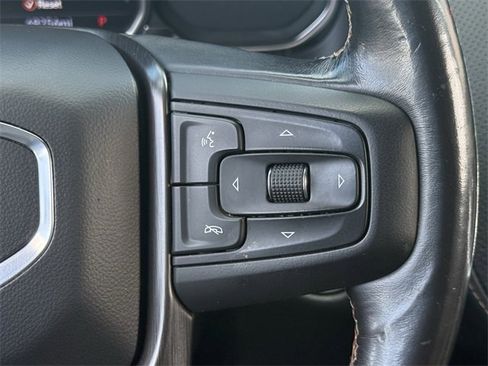 Used 2021 GMC Yukon AT4 w/ Rear Media and Nav Package image 17